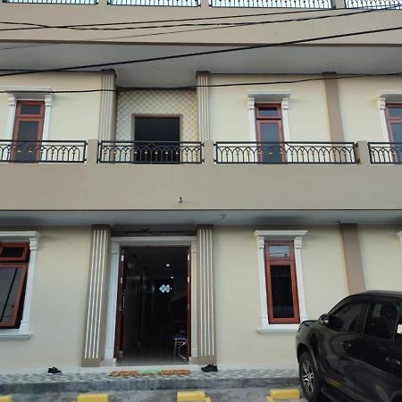 M1 Residence Manado Eksteriør bilde