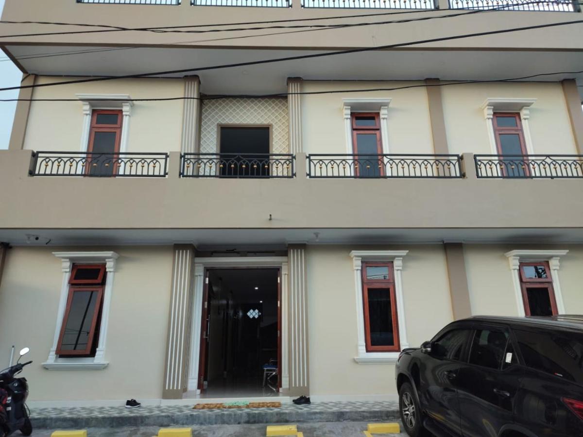 M1 Residence Manado Eksteriør bilde