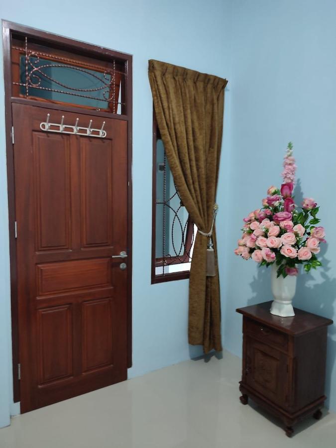 M1 Residence Manado Eksteriør bilde